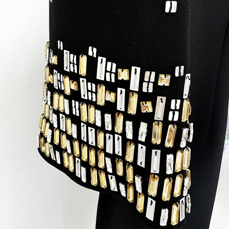Mid length dress with five quarter sleeves